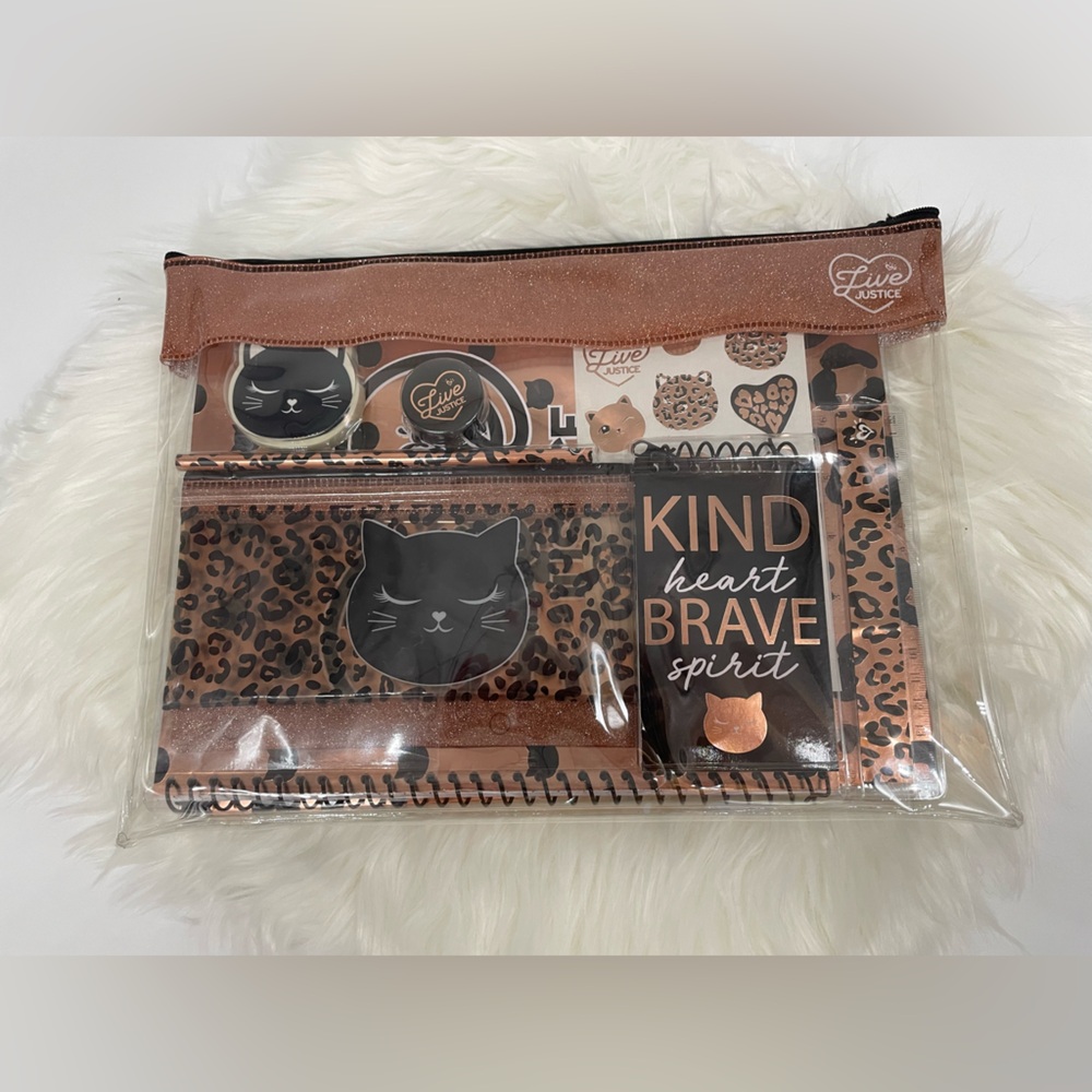 NEW Live Justice Cheetah Ultimate Stationary Set